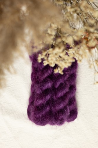 ODCIENIE_JESIENNA KOLEKCJA_MOHAIR_NAPARSTNICA PURPU.jpg